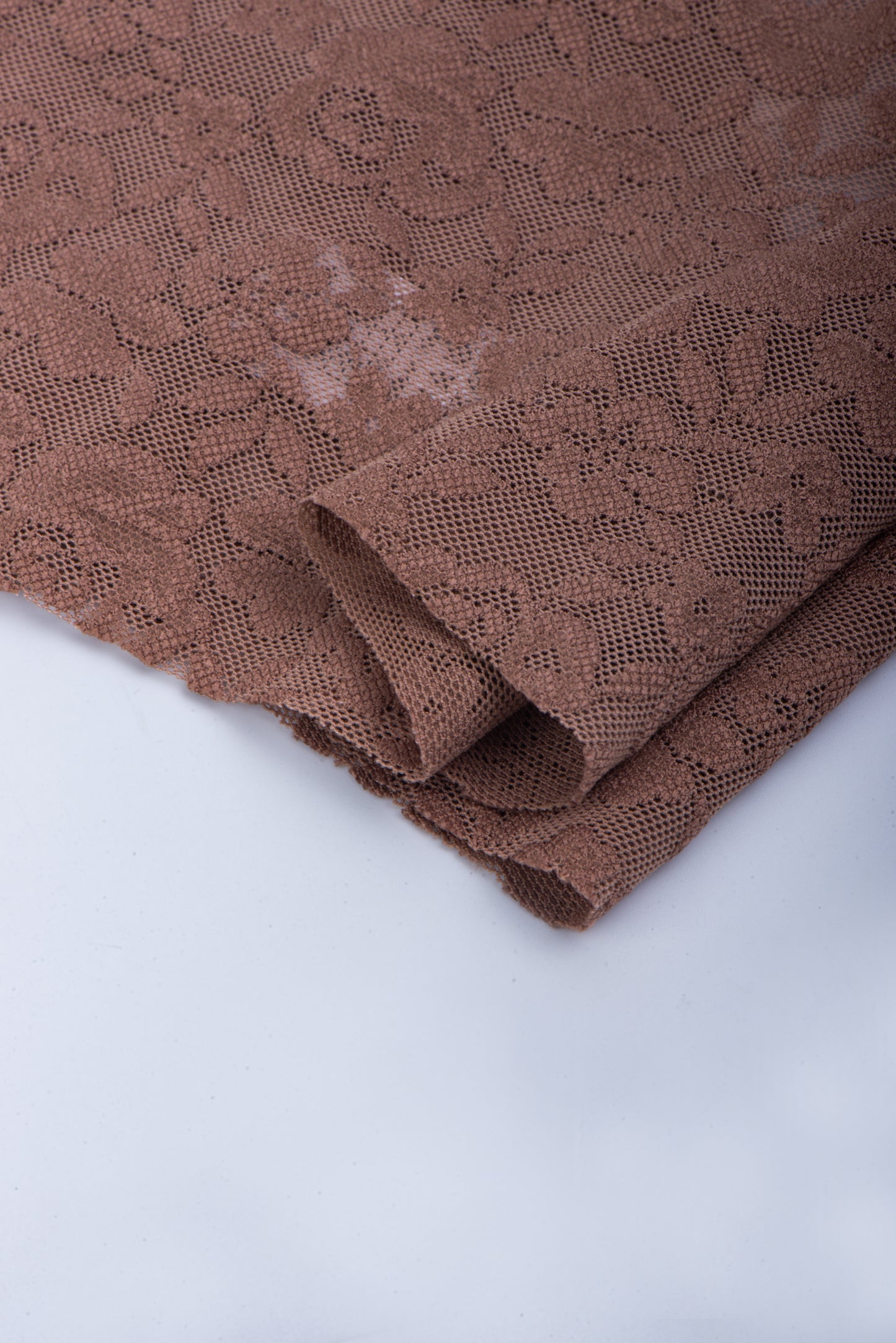 Le string sexy en dentelle florale