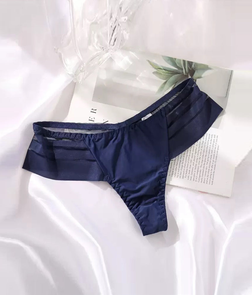 Culotte sexy en dentelle sans coutures et maille creuse unie