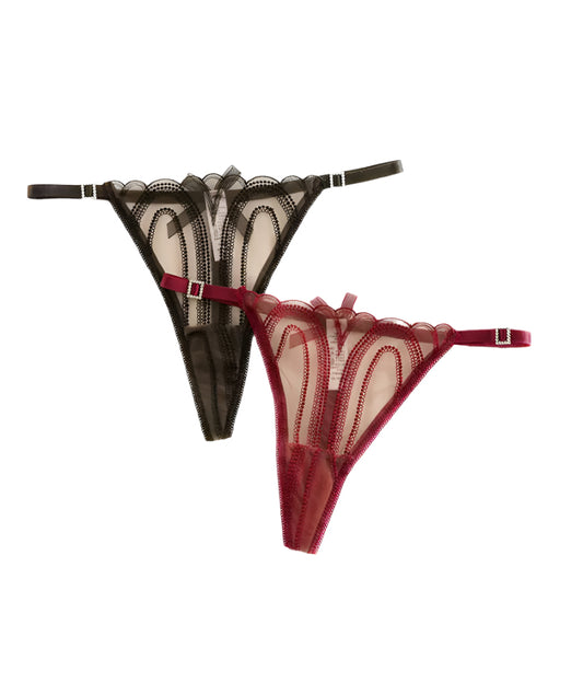 Le string en dentelle