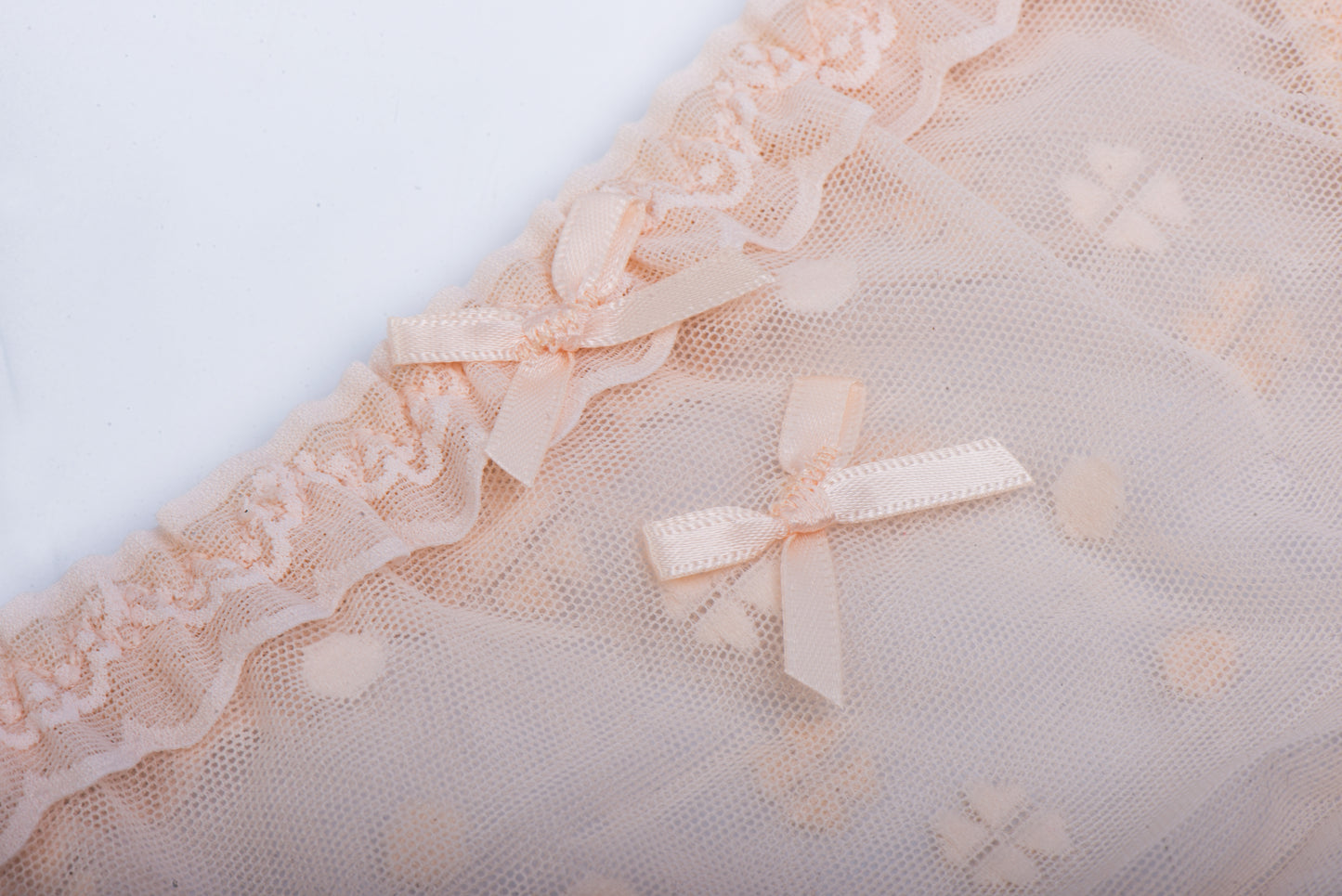 Culotte sexy en dentelle à volants et pois mignons 