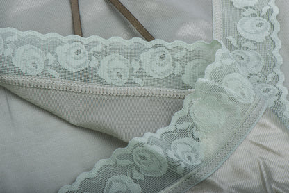 Sexy Mid-Waist Lace Briefs Breathable Elastic  Style Ladies' Panties 4 Packs