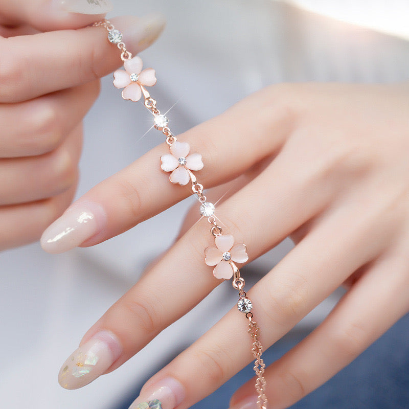 Rose Gold Plated Clover Bracelet
